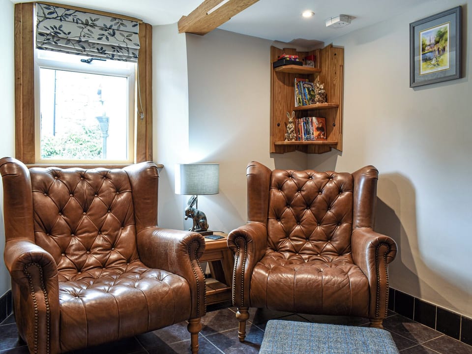 Double bedroom | Johnsons Cottage - Johnsons Cottages, Taddington, near Buxton