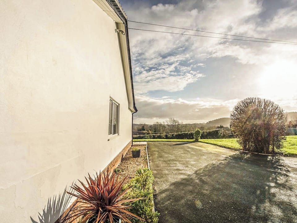 View | Godre&rsquo;r Coed, Trevor