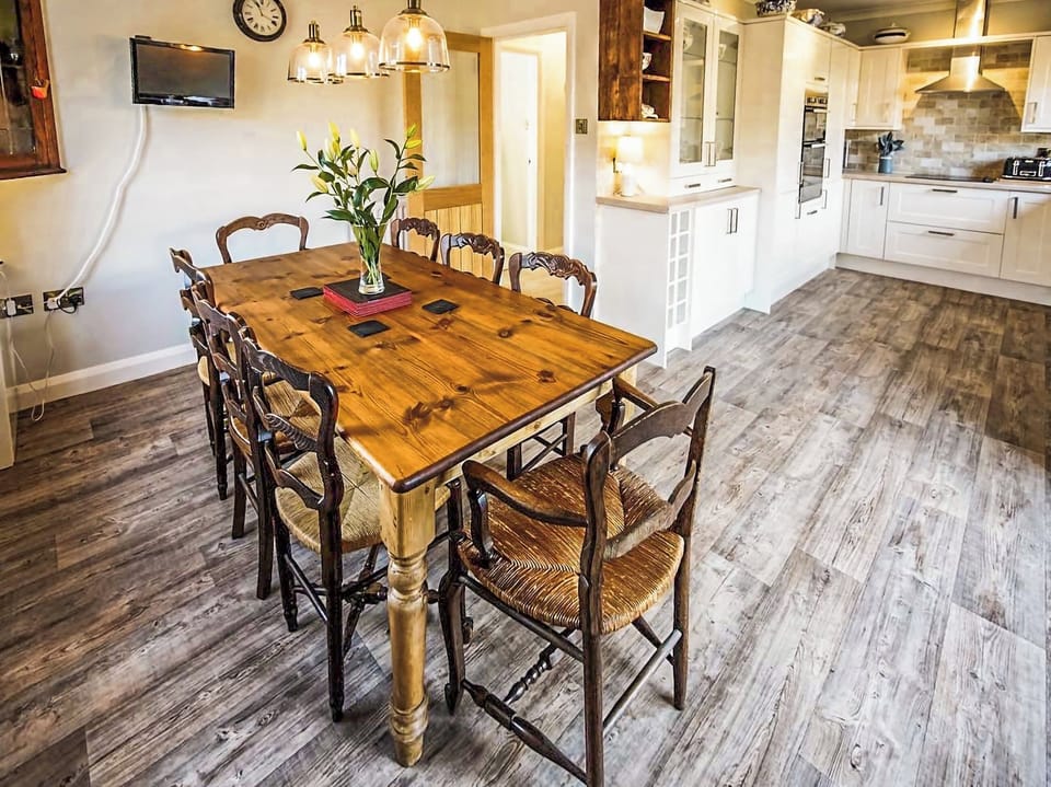 Kitchen | Godre&rsquo;r Coed, Trevor
