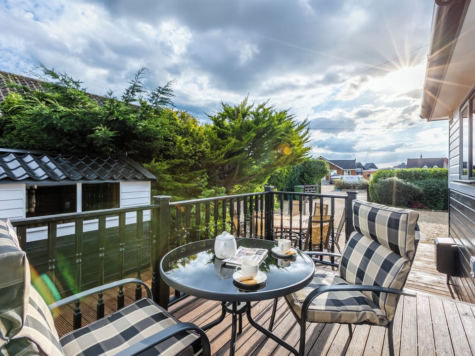 Sitting-out-area | The Reeds, Wroxham