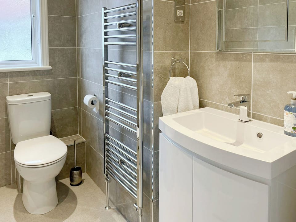 Bathroom | The Reeds, Wroxham