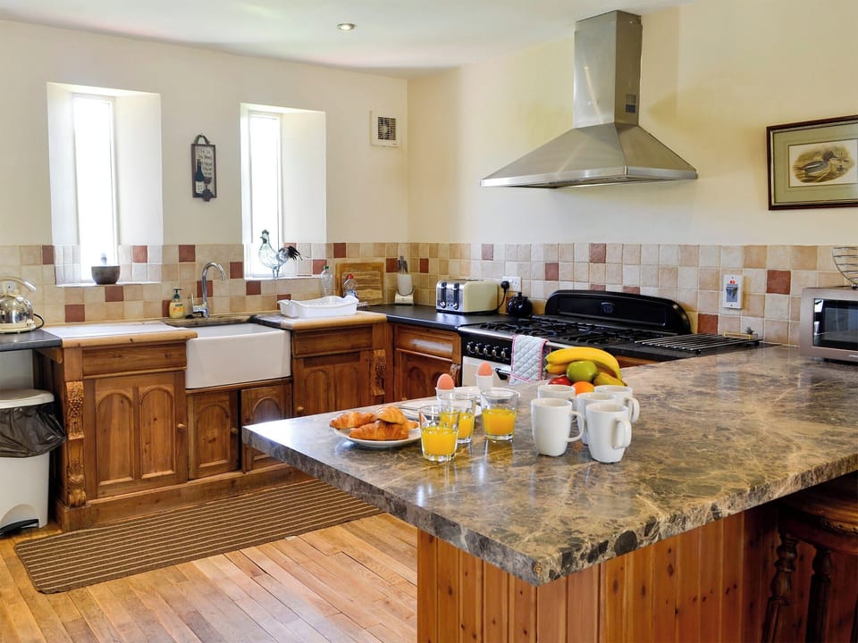 Spacious kitchen and dining area | The Coach House - Lambley Farm, Lambley near Haltwhistle