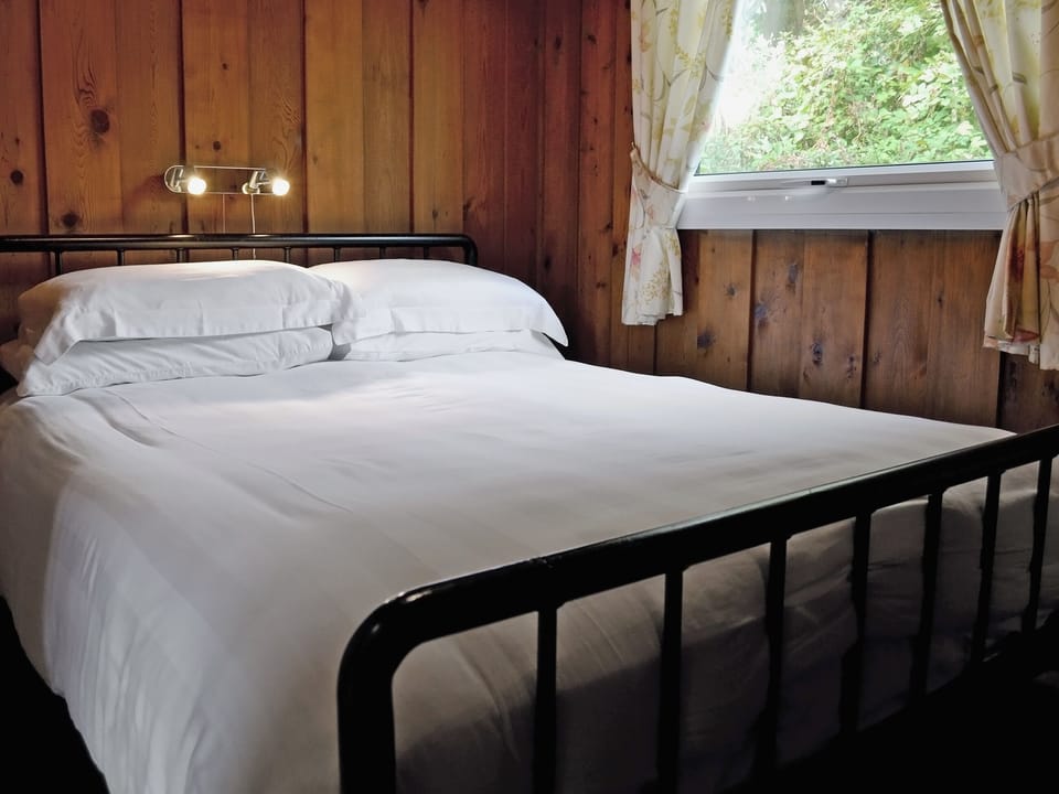 Double bedroom | Haroldston Lodge, Broadhaven
