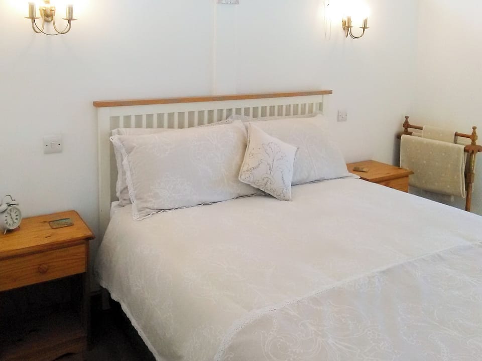 Double bedroom | Tawmans, Kilmuir, Isle of Skye
