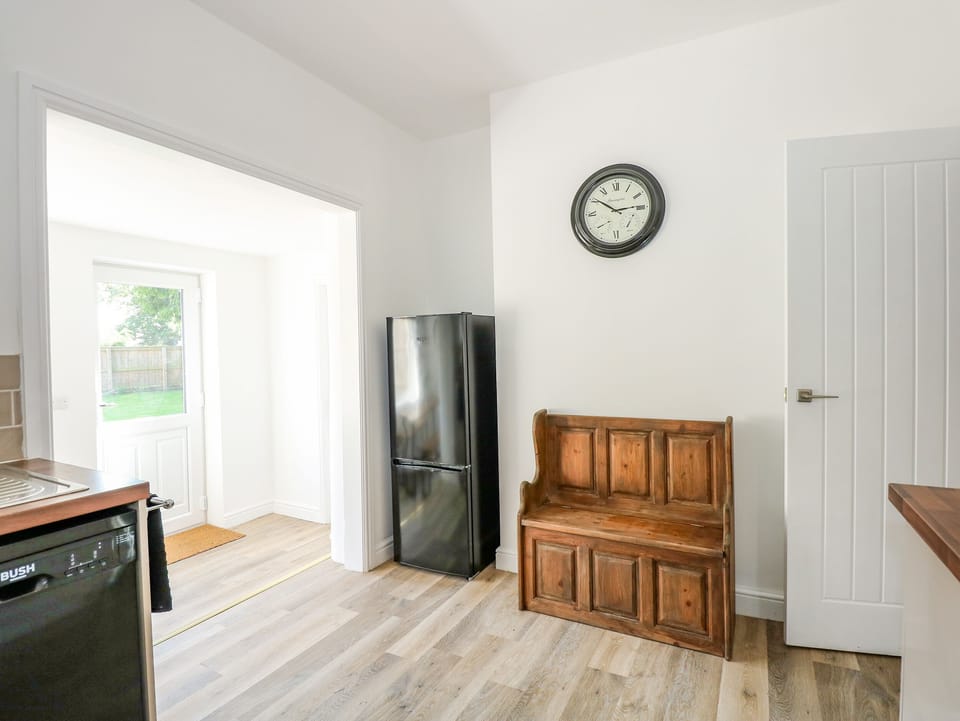 Cottage | 2 bedrooms, individually decorated, individually furnished, free WiFi