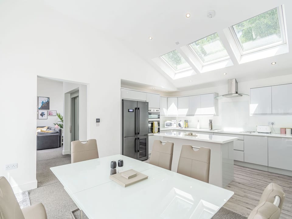 En-suite | High Trees View, Knaresborough, near Harrogate