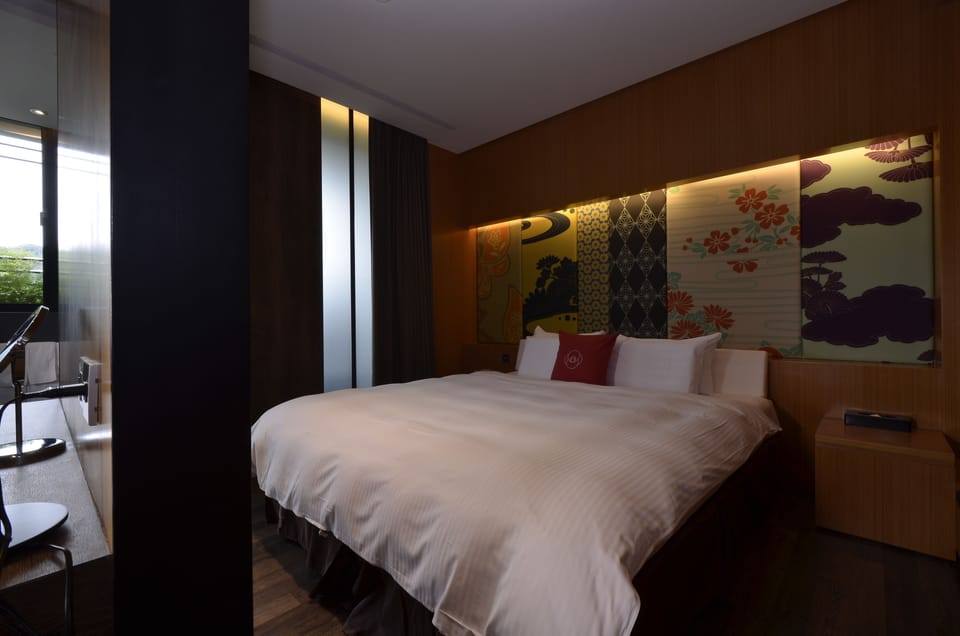 Superior Double Room | Living area | LCD TV