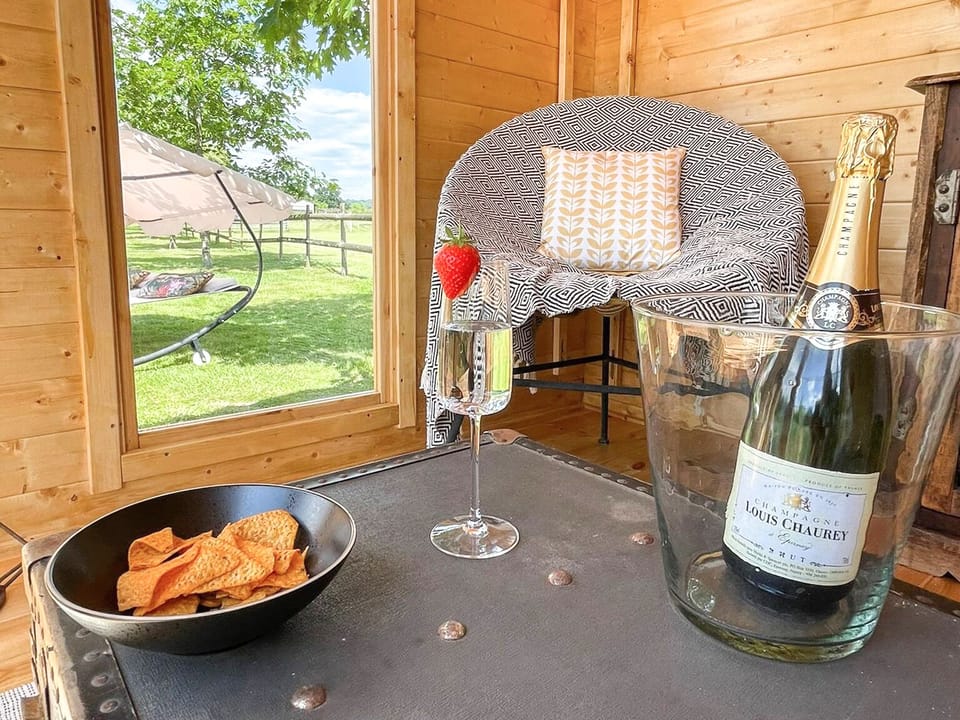 Shared summerhouse and lounger | Lottie&rsquo;s Luxurious Lodge, Star&rsquo;s Special Sanctuary - Lower Farm Lodges, Chart Sutton, near Maidstone