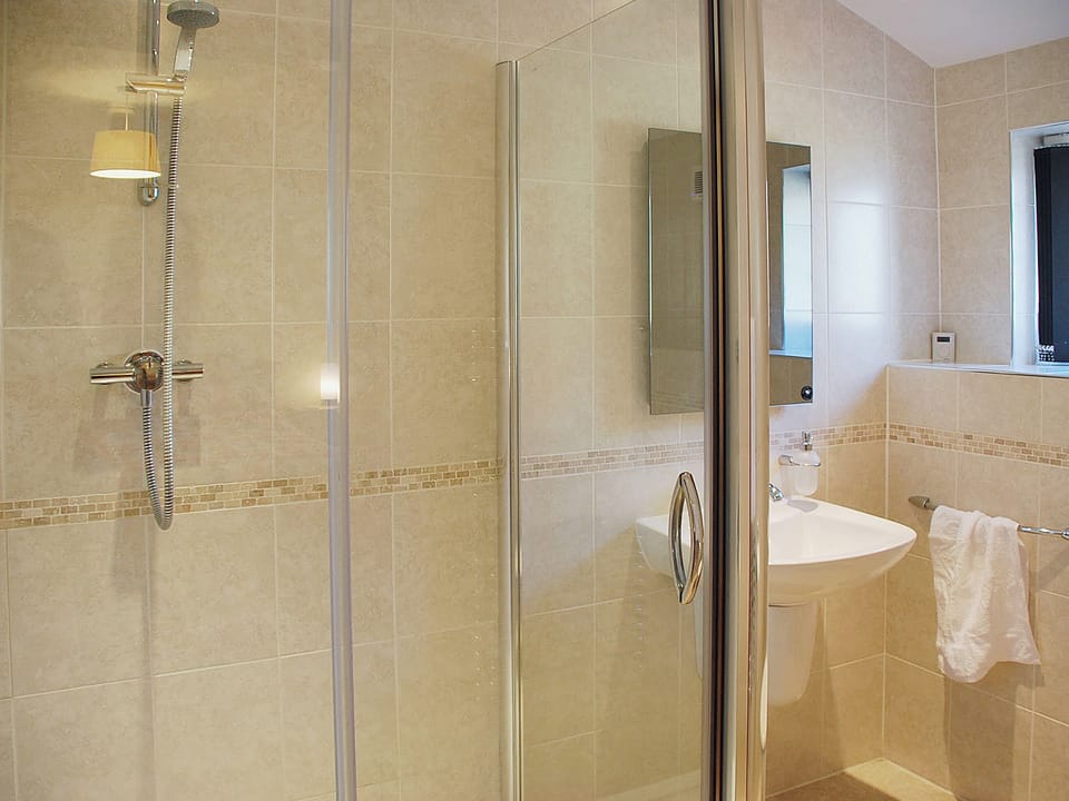 Bathroom | Lean Low Holiday Cottage, near Hartington