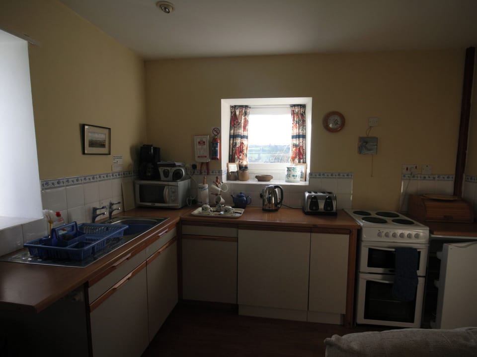 Whitehall Farm Cottages - Meadow View, Staintondale near Scarborough