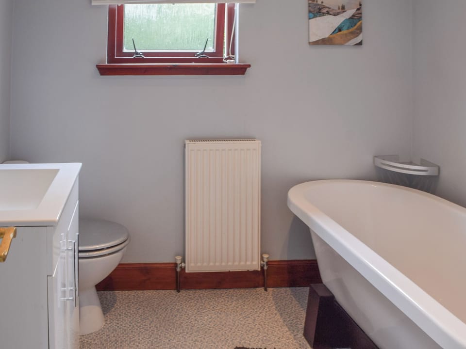 En-suite | Tamarchan Lodge, Ballachulish