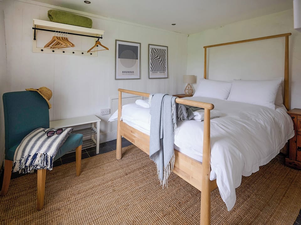 Double bedroom | Stables - Bach Wen Cottages, Clynnog Fawr