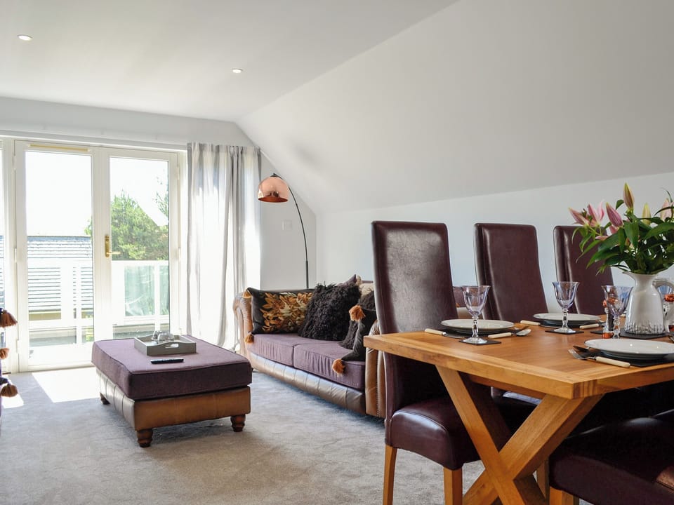 Open plan living space | Queen&rsquo;s View Lodge, Banchory