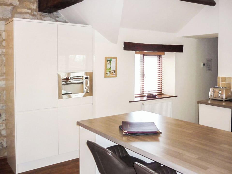 Kitchen/diner | Plum Tree Cottage, Kirkbymoorside