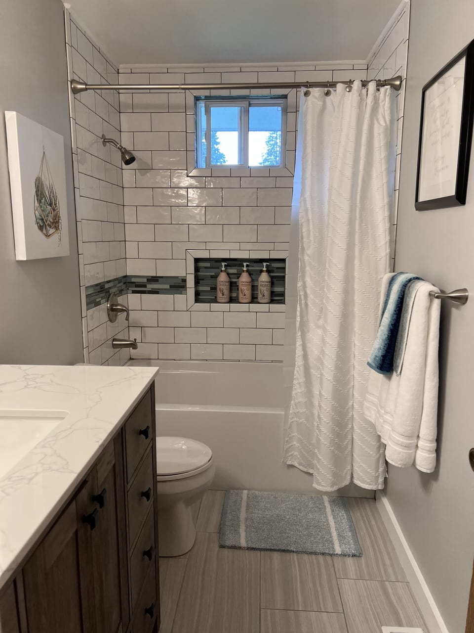 Main bathroom.