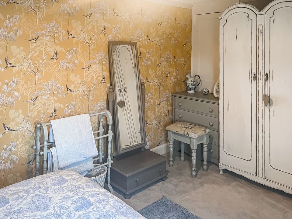 Bedroom | Quince Cottage, Tenterden