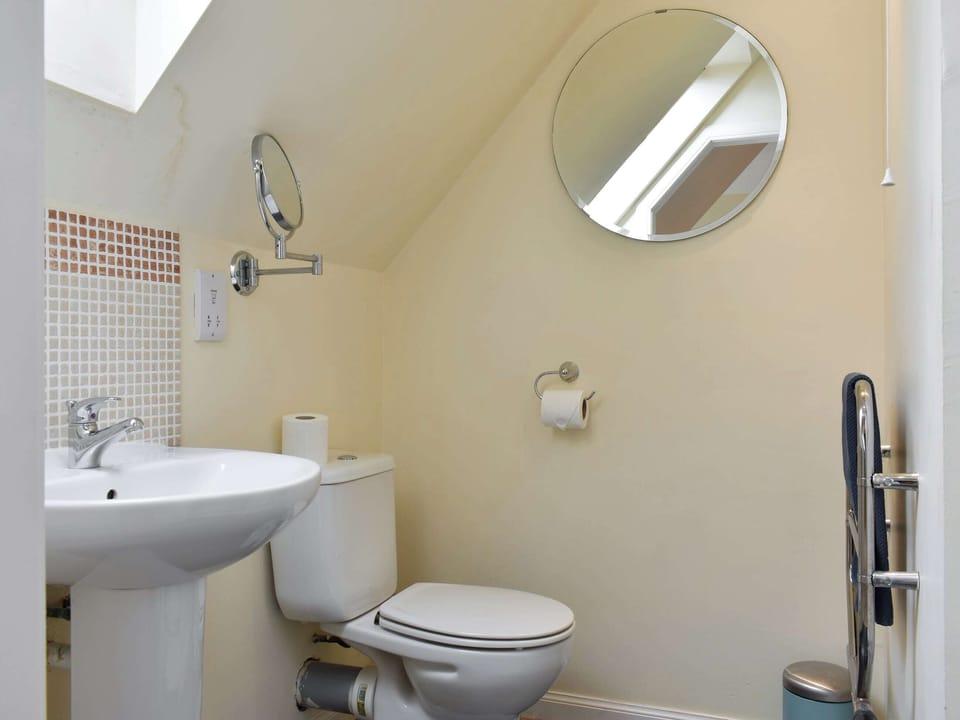 Family bathroom | Driftwood, Corrie, Isle of Arran