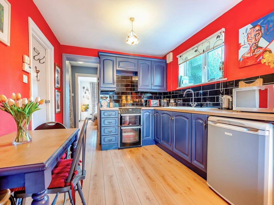 Open plan living space | Hindscarth Apartment - Hindscarth Holidays, Camelford