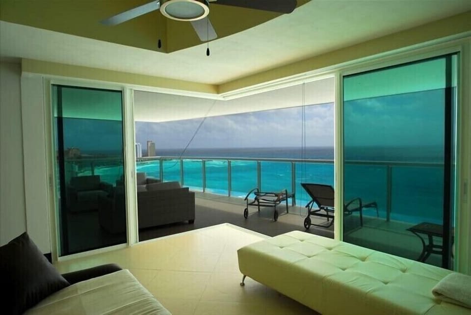 Beach/ocean view