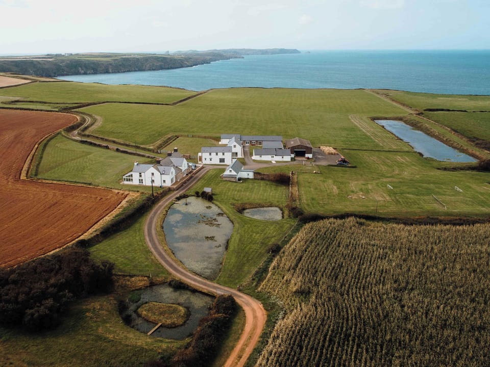 Setting | The Cart House - Musselwick Farm, St Brides