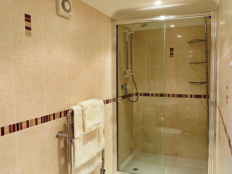 En-suite | Goatfell View, Brodick, Isle of Arran