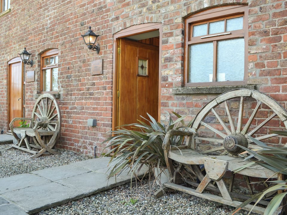 Exterior | Mulberry Cottage - Brian&rsquo;s Barns, Skerne, near Driffield