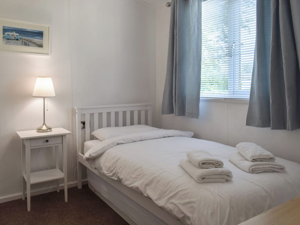 Twin bedroom | The Caravan & Motorhome Club- The Cabin - The Caravan & Motorhome Club, Truro
