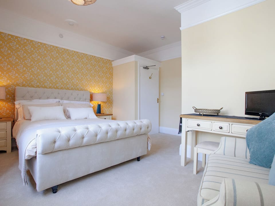 Double bedroom | Russell House, Paignton