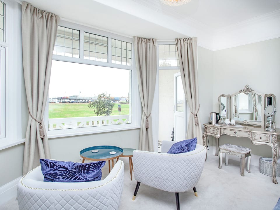 Double bedroom | Russell House, Paignton
