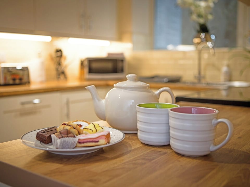 Kitchen | Ravines - The Town Houses, Scarborough