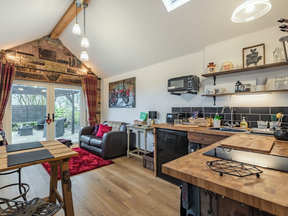 Open plan living space | Little Pines Lodge, Biddulph
