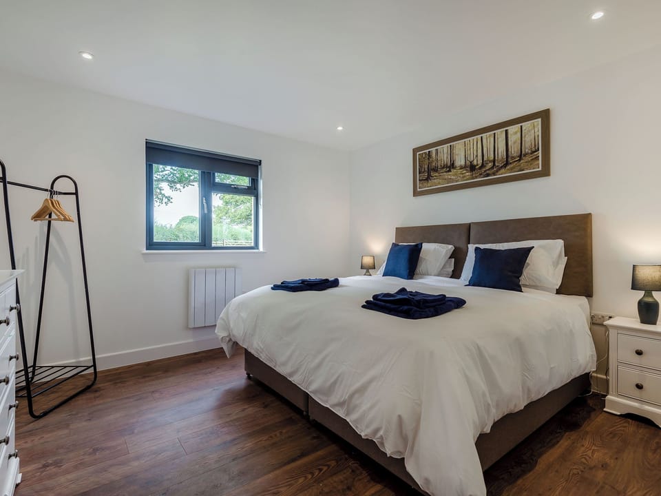 Double bedroom | Bramley Lodge - Upper Holme Lodges, Lyonshall, near Kington