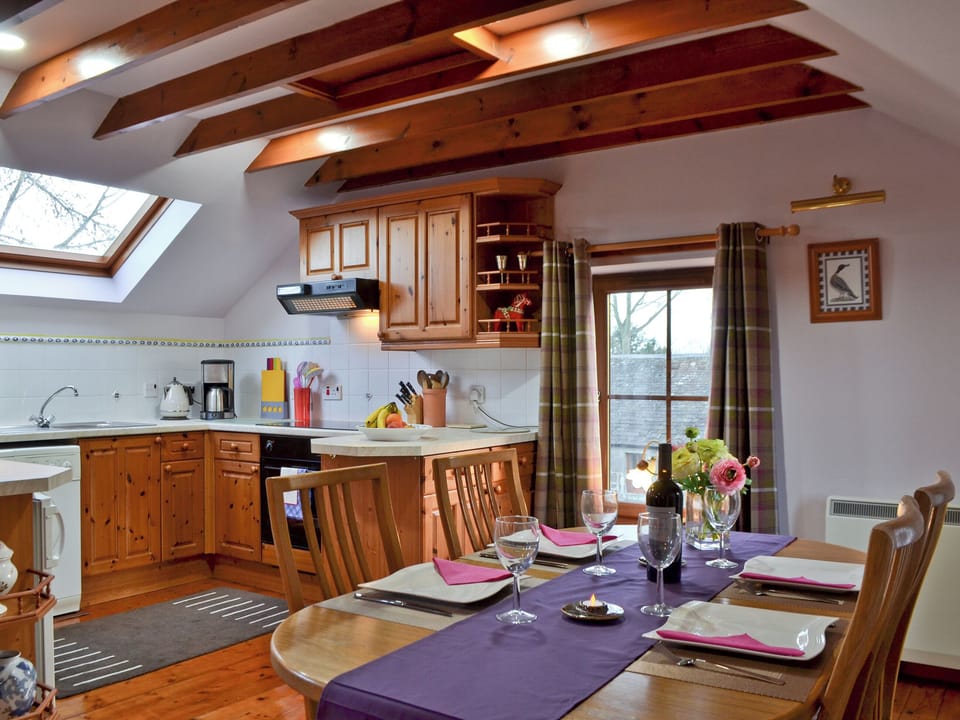 Open plan living/dining room/kitchen | Buchanan&rsquo;s Bothy, Inchyra by Perth