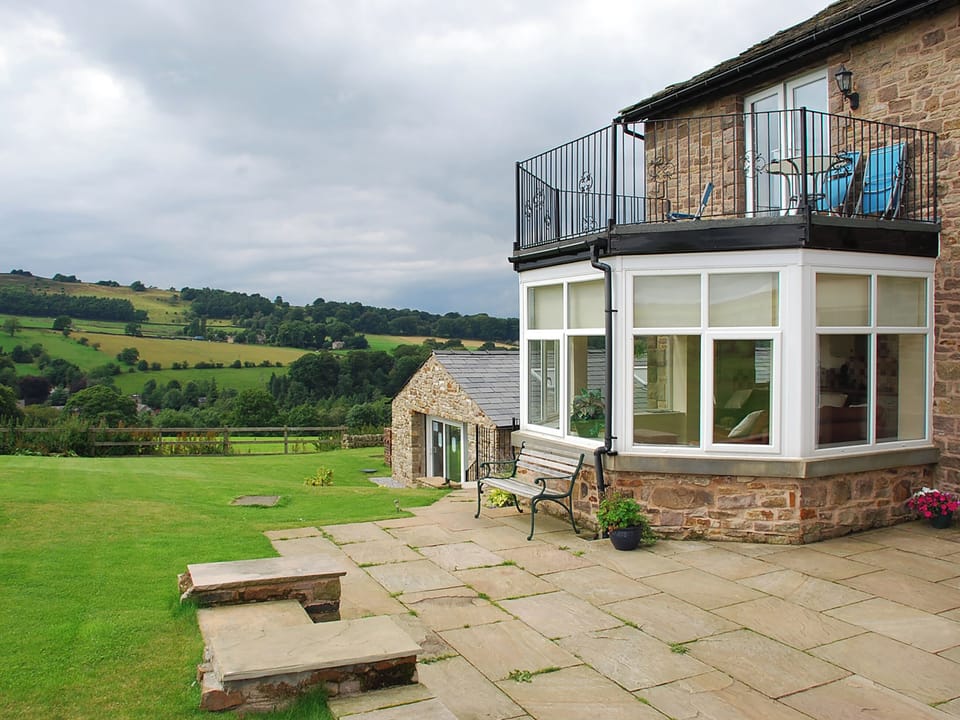 Shallcross Hall Cottages - Combs, Whaley Bridge near Buxton