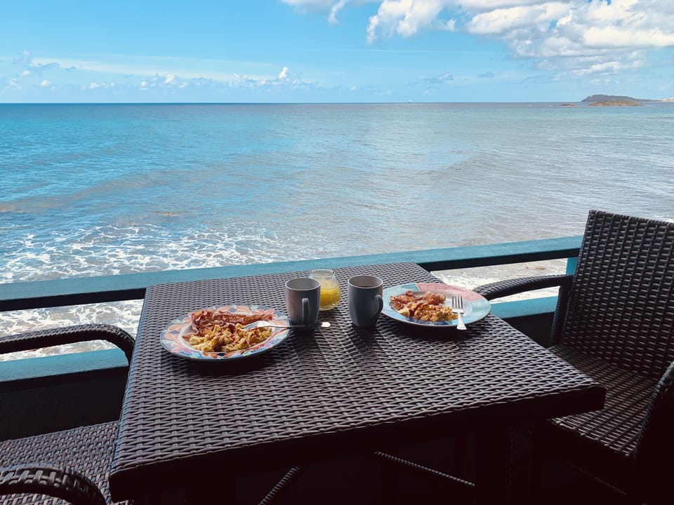 Perfect spot to grab breakfast, lunch, or dinner and have a few cocktails.