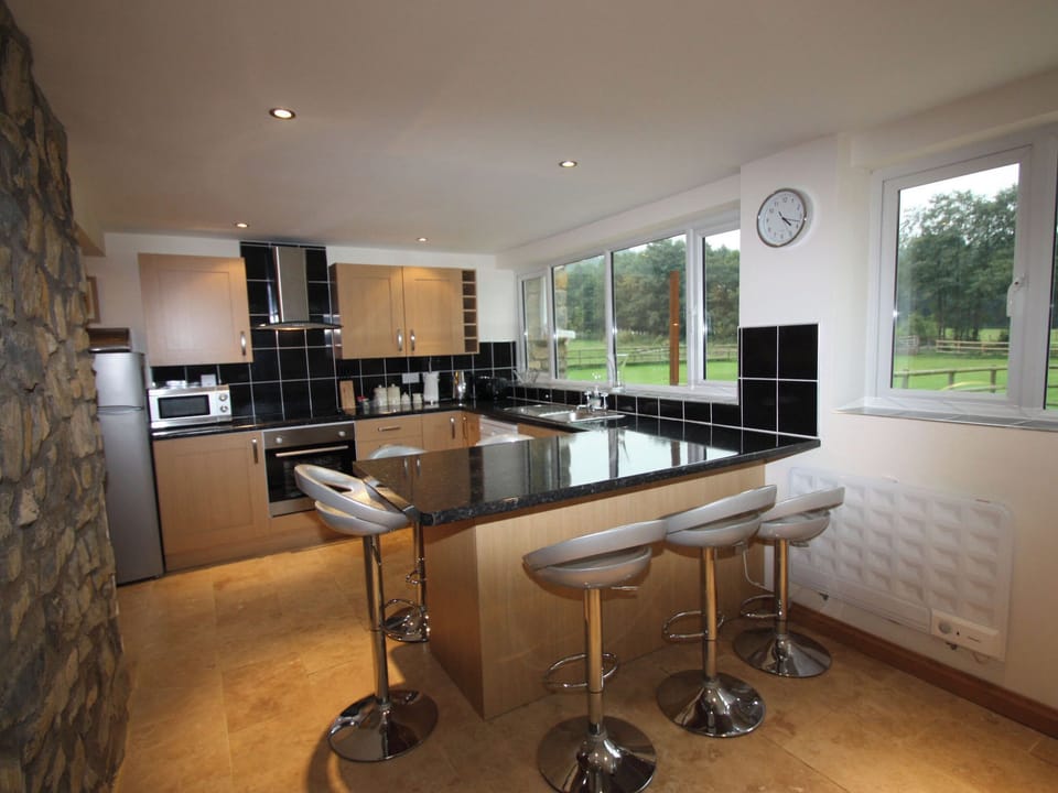 Springfield Court - Lakeside, Peterston-Super-Ely, Cardiff