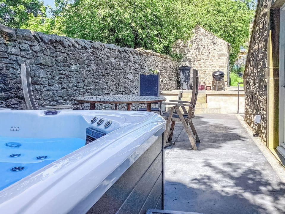 Hot tub | Cromwell House, Long Preston, near Settle