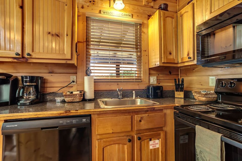 The fully-equipped kitchen features all the amenities you'd need to make a delicious meal.