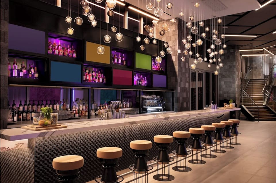 foyer bar