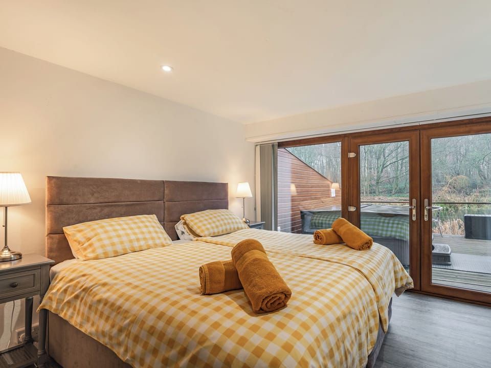 Bedroom | Waterside Lodge Fourteen - Ashgrove Country Park, Elland