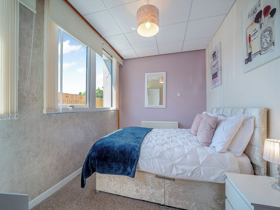 Double bedroom | 1 Ladyknowe - Ladyknowe, Moffat