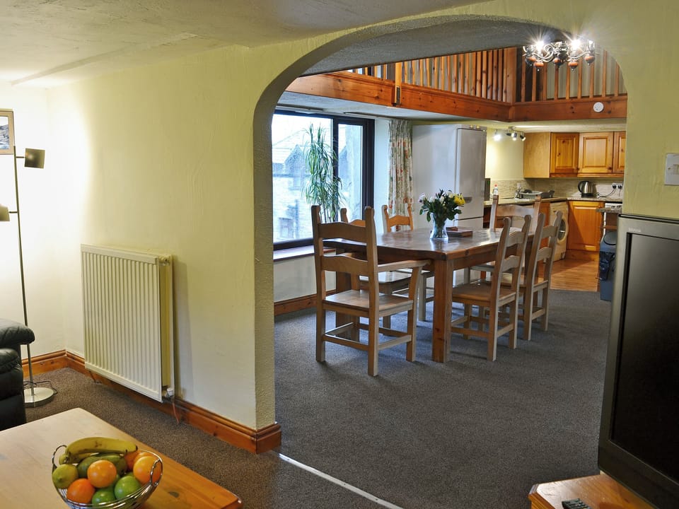 Beautifully presented open plan living space | Fennel - Sherrill Farm Holiday Cottages, Dunterton, near Tavistock