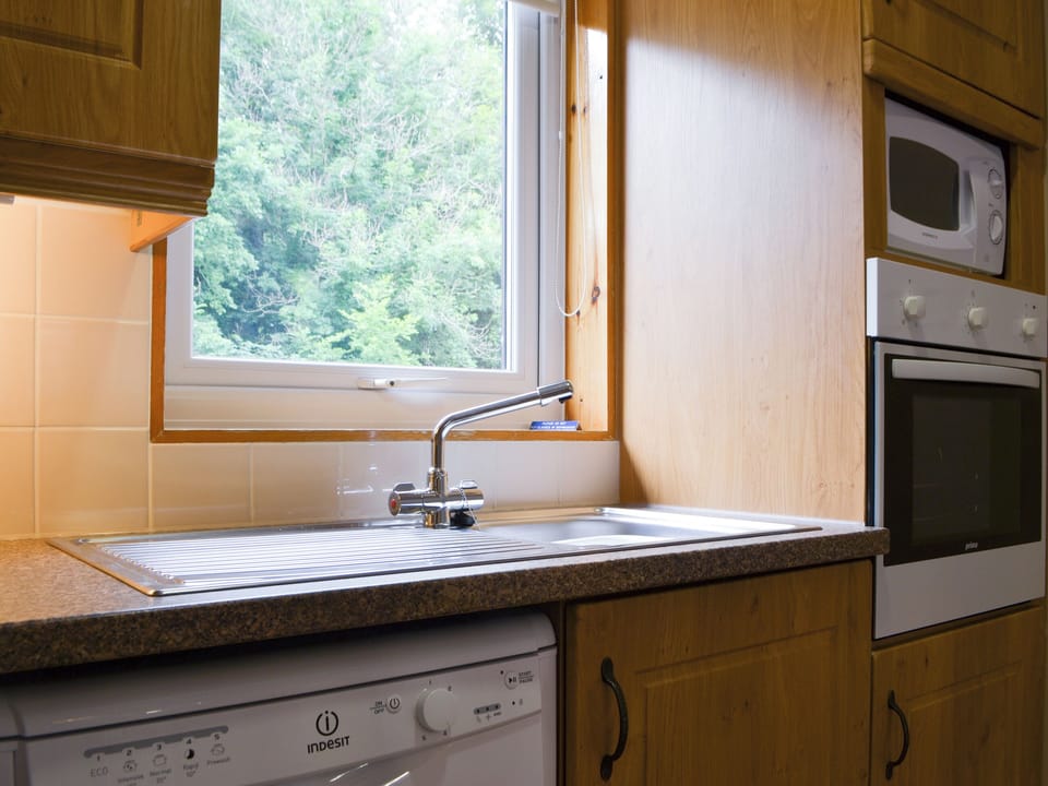 Typical Kitchen | Quaysiders ClubQuay, Ambleside