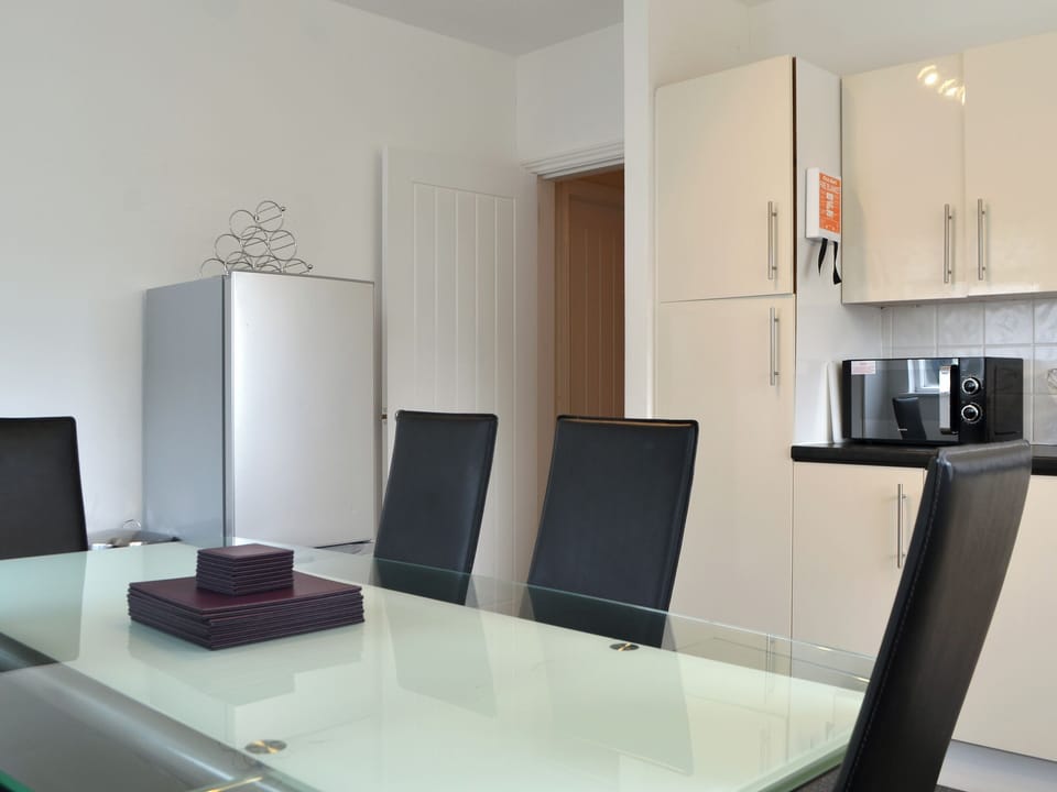 Kitchen/diner | Rosthwaite CottagesRosthwaite Bungalow, Windermere