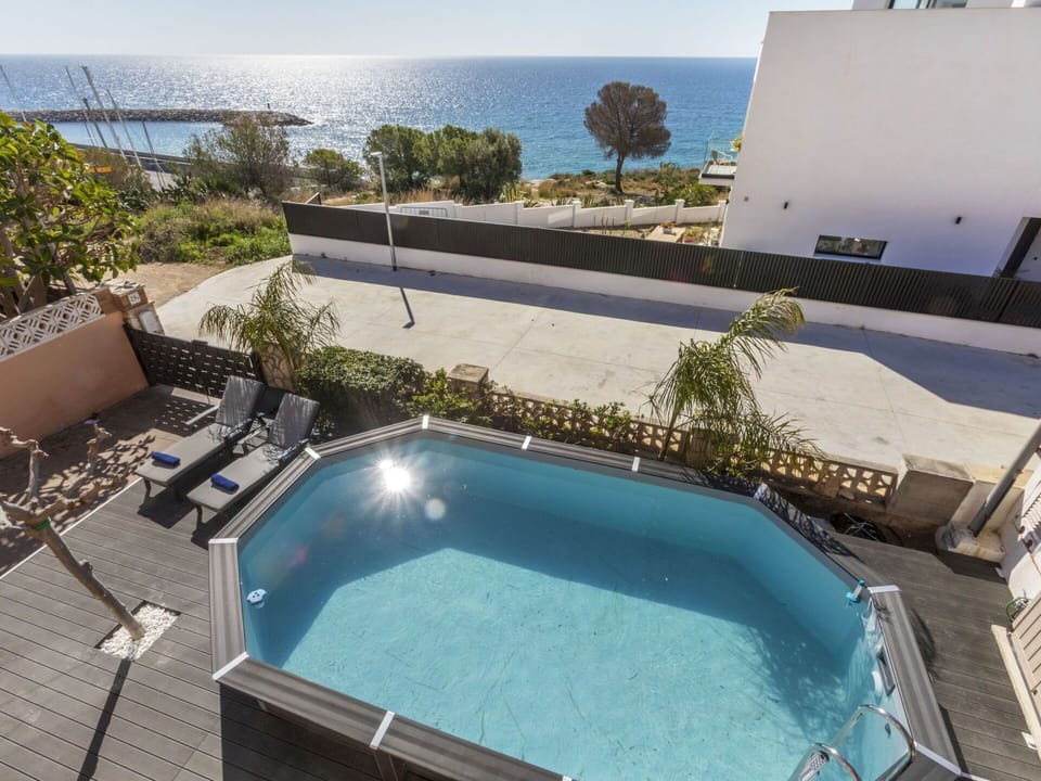 Swimming Pool, Composite Material, Resort, Shade, Eco Hotel, Umbrella, Outdoor Furniture, Chair, Hotel, Villa