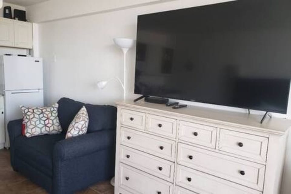 Better, sharper viewing experience with 65" inch Sony Bravia Smart TV