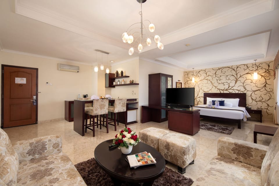 Executive Room | Living area | LCD TV
