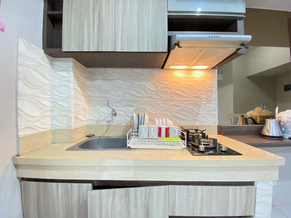 Apartment, 2 Bedrooms | Private kitchen | Fridge, cookware/dishes/utensils