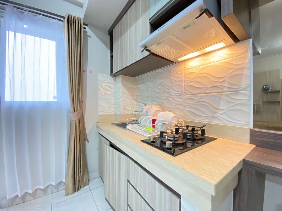 Apartment, 2 Bedrooms | Private kitchen | Fridge, cookware/dishes/utensils