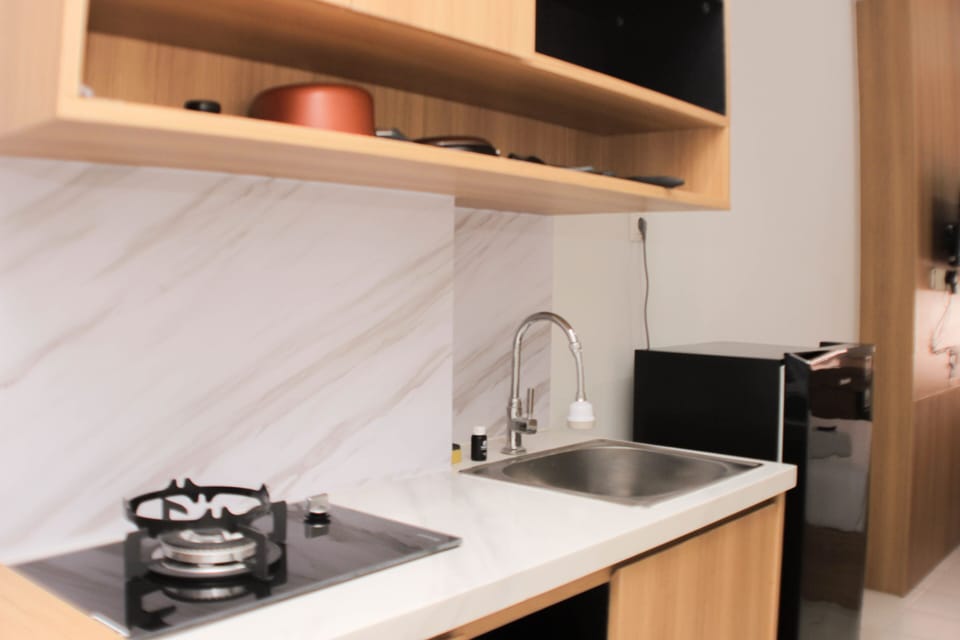Apartment | Private kitchen | Fridge, cookware/dishes/utensils